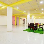 Spot On Aradhana Home Stay