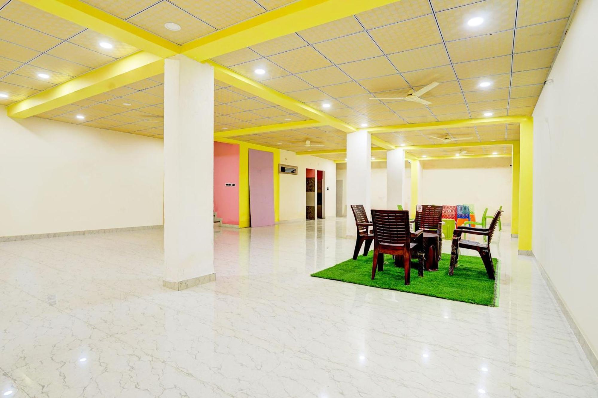 Spot On Aradhana Hotel Jaipur